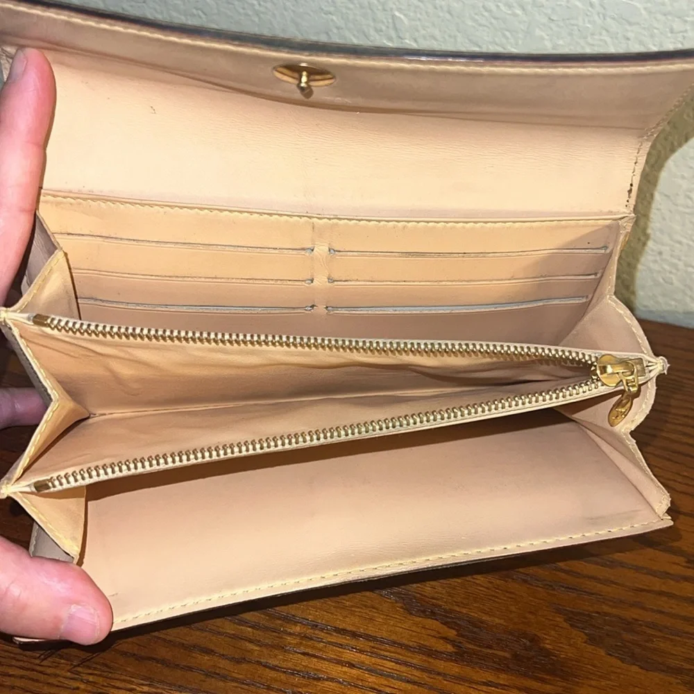 Louis Vuitton louis vuitton